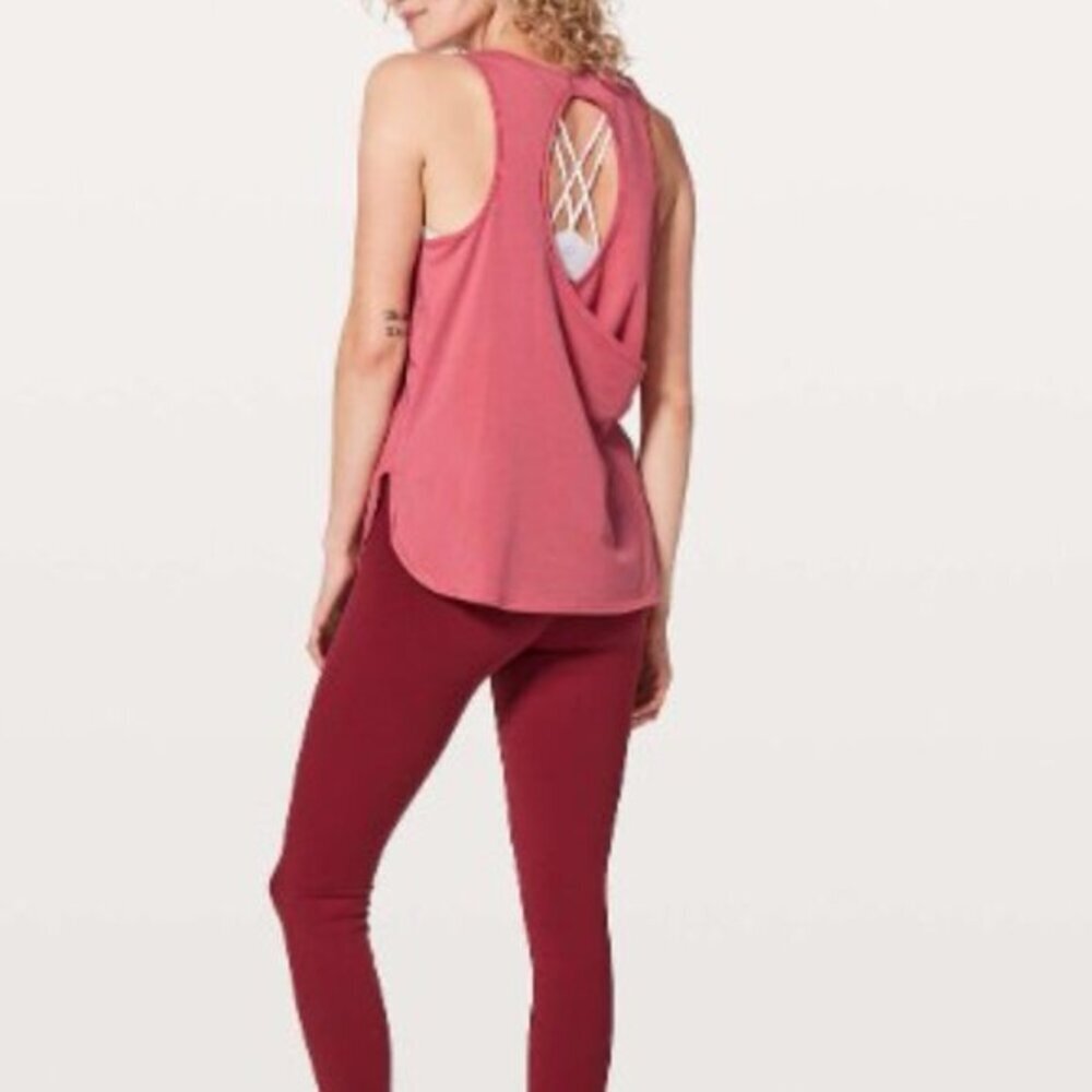 Lululemon Hit The Stride Tank. Size 6 Cherry Dust